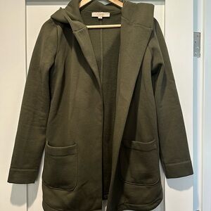 Women’s NWOT Loft Army Green Hooded Sweatshirt Cardigan,open pocket.Size small.